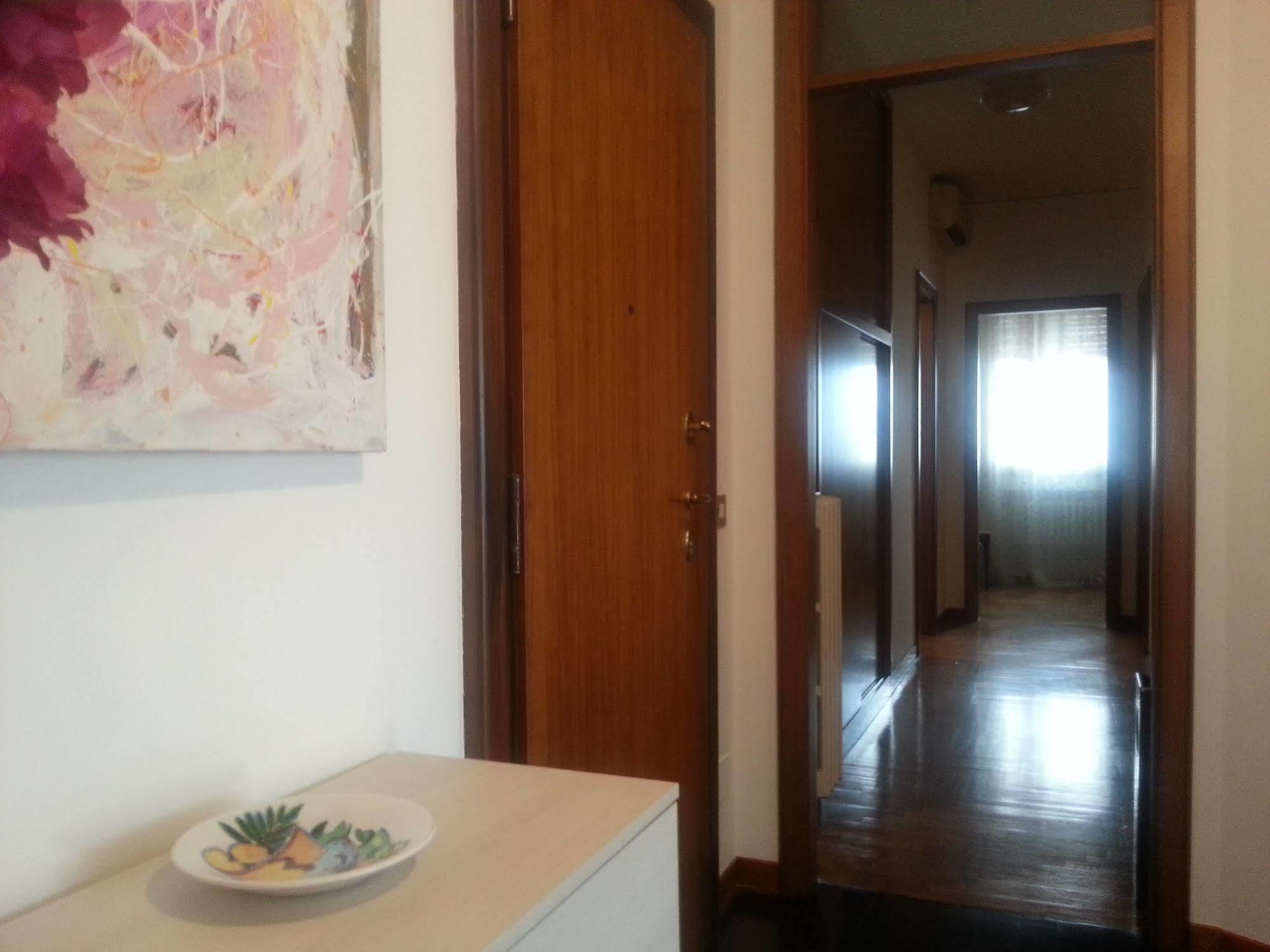 פאדובה Appartamento Con 2 Camere E Garage Privato! מראה חיצוני תמונה